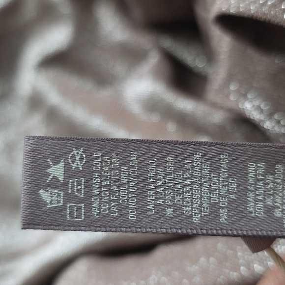 SKIMS Shimmer Catsuit Jumpsuit Umber Womens XL NWT - Picture 8 of 14